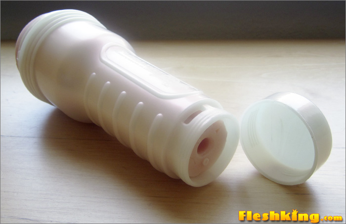 Fleshlight Unterdruck mit hinterem Verschlußdeckel regulieren